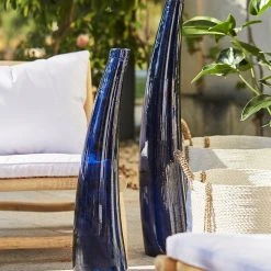 Côté Table Vase Courbe Andalou Indigo D20xh100cm Verre Recyclé -SEMA design Boutique bf054 amb hd 2022 01 pe ct 12330